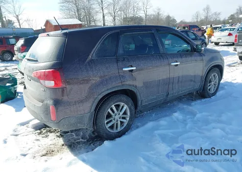 2014 Kia Sorento Lx z USA, uszkodzony, nr VIN 5XYKT3A6XEG452043